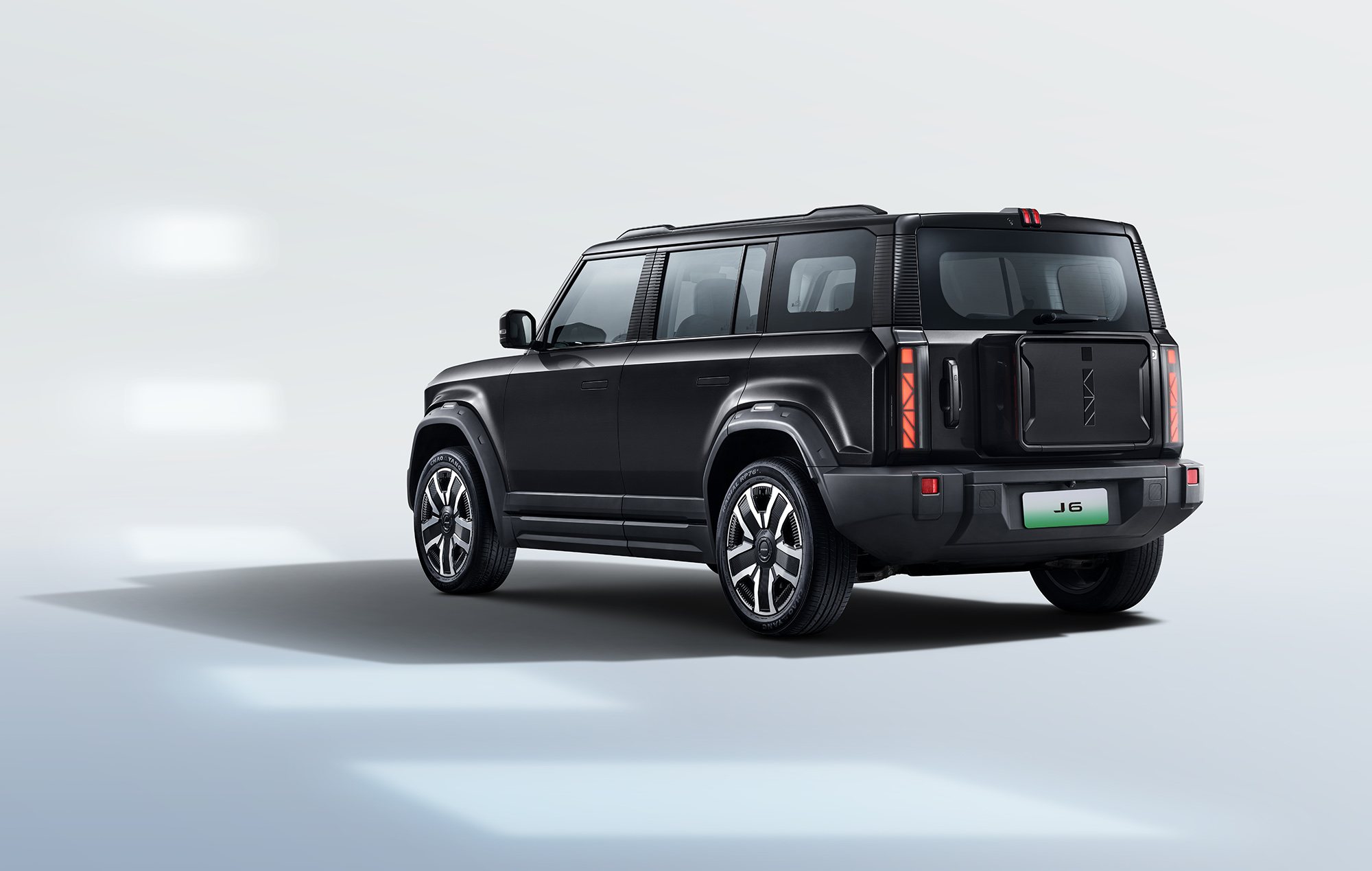 JAECOO J6 EV